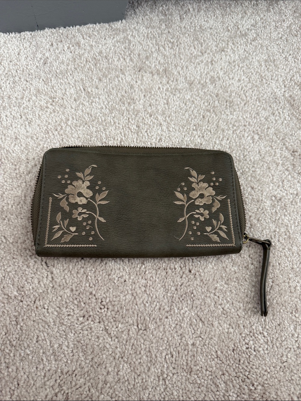 Women's Floral Zip-Around Wallet - Olive Green